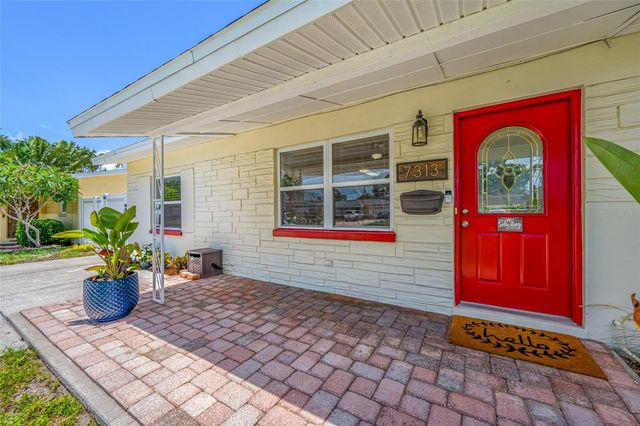 7313 37TH AVENUE N, St Petersburg, FL 33710
