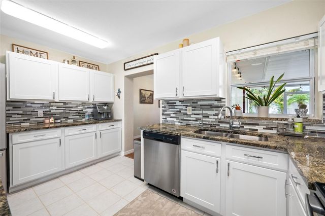 7313 37TH AVENUE N, St Petersburg, FL 33710