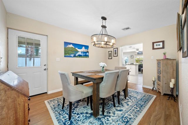 7313 37TH AVENUE N, St Petersburg, FL 33710
