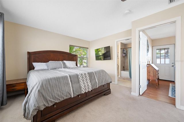 7313 37TH AVENUE N, St Petersburg, FL 33710
