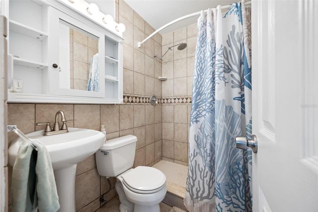 7313 37TH AVENUE N, St Petersburg, FL 33710