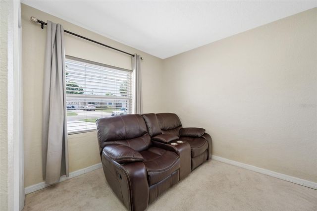 7313 37TH AVENUE N, St Petersburg, FL 33710