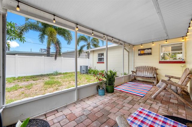 7313 37TH AVENUE N, St Petersburg, FL 33710