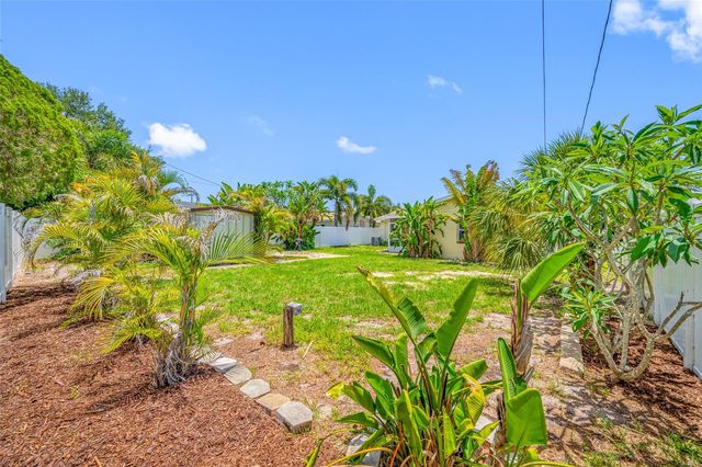 7313 37TH AVENUE N, St Petersburg, FL 33710