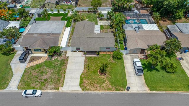 7313 37TH AVENUE N, St Petersburg, FL 33710