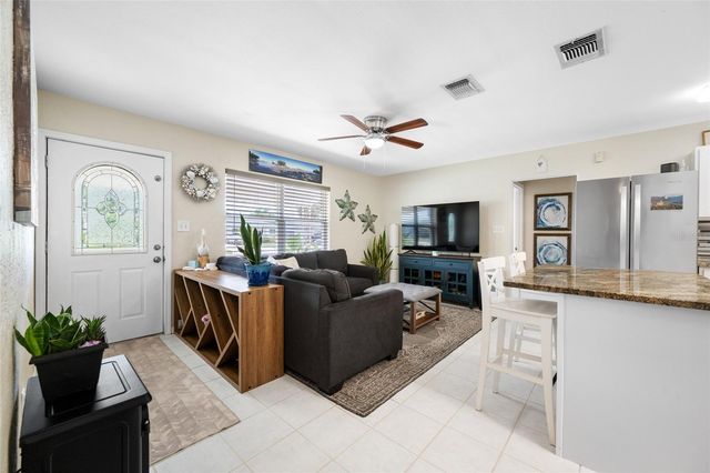 7313 37TH AVENUE N, St Petersburg, FL 33710