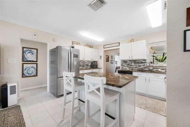 7313 37TH AVENUE N, St Petersburg, FL 33710