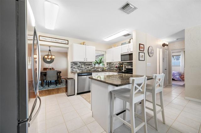 7313 37TH AVENUE N, St Petersburg, FL 33710