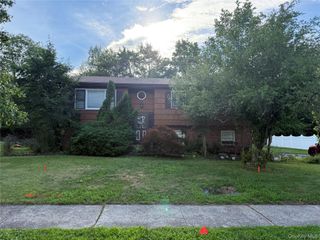 17 Fulton Street, Nanuet, NY 10954