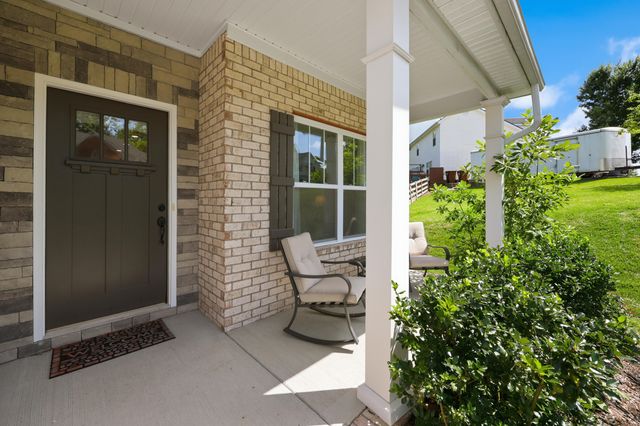 120 Blackberry Court, Georgetown, KY 40324