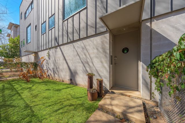 4001 Bowser Avenue B, Dallas, TX 75219