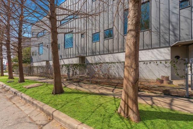 4001 Bowser Avenue B, Dallas, TX 75219