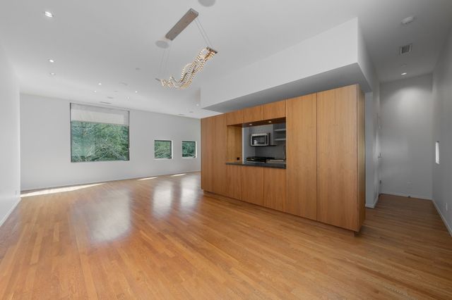 4001 Bowser Avenue B, Dallas, TX 75219