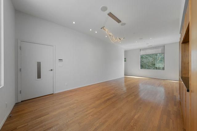 4001 Bowser Avenue B, Dallas, TX 75219