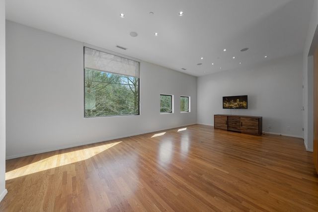 4001 Bowser Avenue B, Dallas, TX 75219