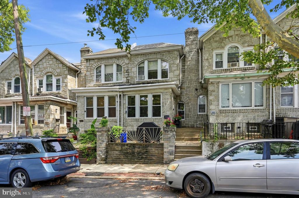 213 E COMLY ST, Philadelphia, PA 19120