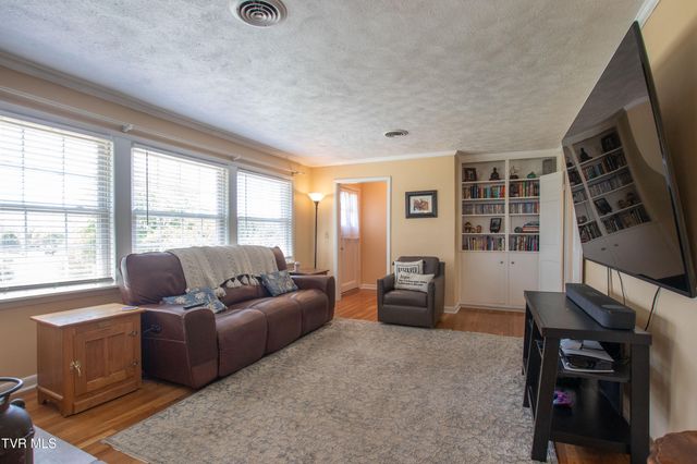 501 Cheyenne Road, Bristol, VA 24201