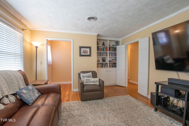 501 Cheyenne Road, Bristol, VA 24201