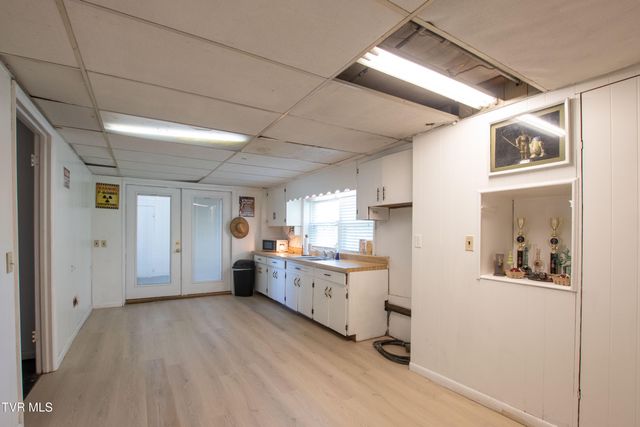501 Cheyenne Road, Bristol, VA 24201