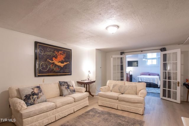 501 Cheyenne Road, Bristol, VA 24201