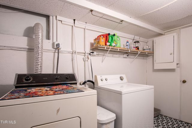 501 Cheyenne Road, Bristol, VA 24201
