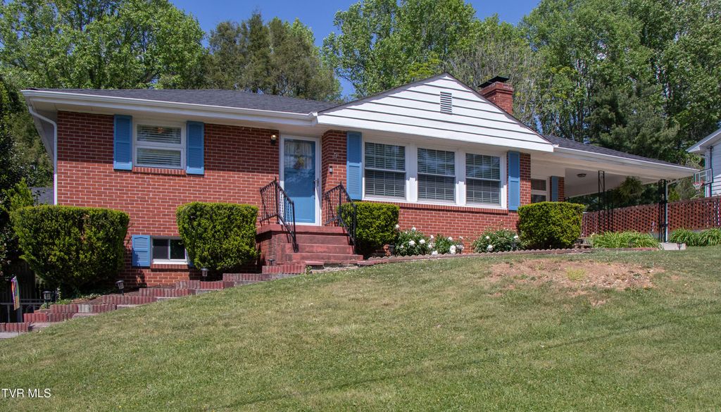 501 Cheyenne Road, Bristol, VA 24201