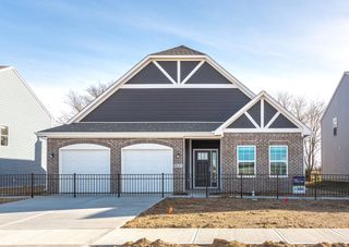 2057 Abbey Lane, Columbus, IN 47201