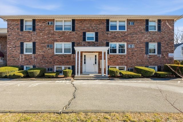 237 Main St A4, Reading, MA 01867