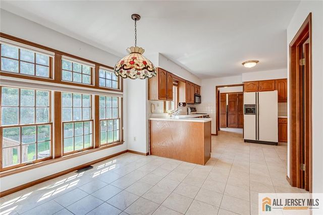 194 Plainfield Road, Edison, NJ 08820