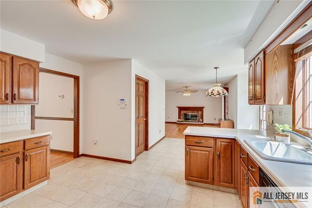 194 Plainfield Road, Edison, NJ 08820