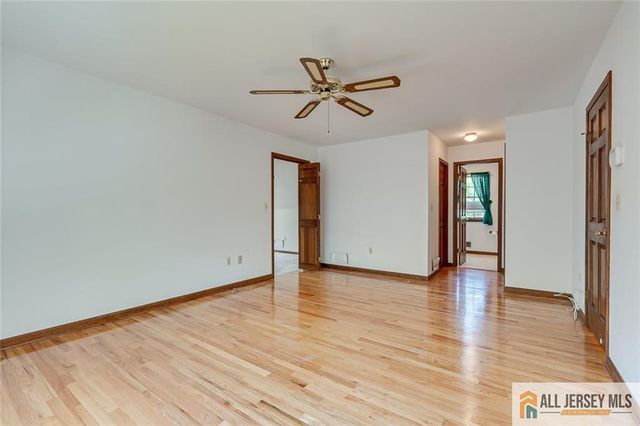 194 Plainfield Road, Edison, NJ 08820