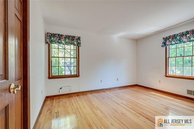 194 Plainfield Road, Edison, NJ 08820