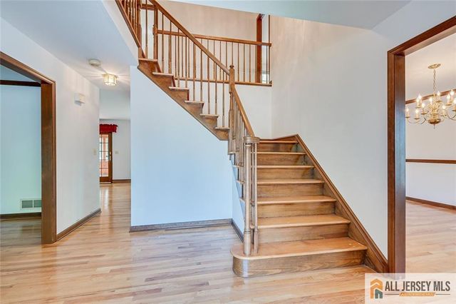 194 Plainfield Road, Edison, NJ 08820