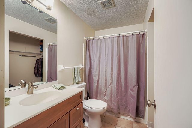 1601 N Innsbruck Drive 250NE, Fridley, MN 55432