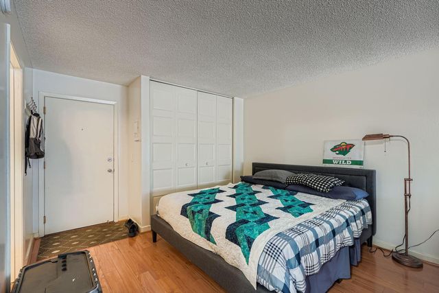 1601 N Innsbruck Drive 250NE, Fridley, MN 55432