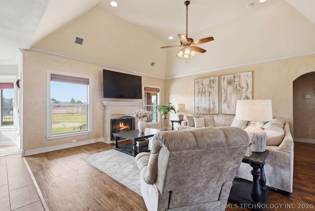 22392 E 141st Street S, Coweta, OK 74429