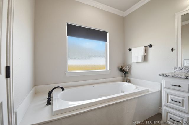 22392 E 141st Street S, Coweta, OK 74429