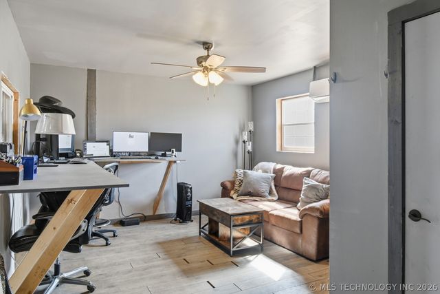 22392 E 141st Street S, Coweta, OK 74429