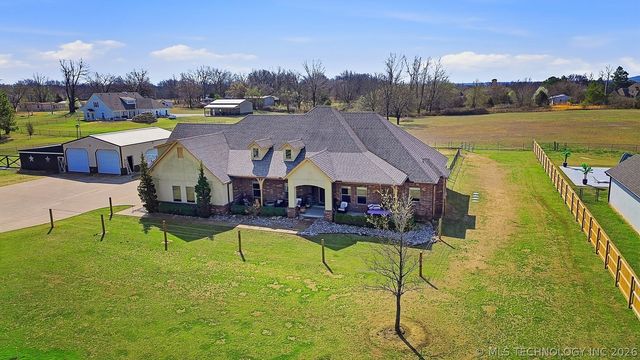 22392 E 141st Street S, Coweta, OK 74429
