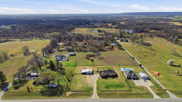 22392 E 141st Street S, Coweta, OK 74429