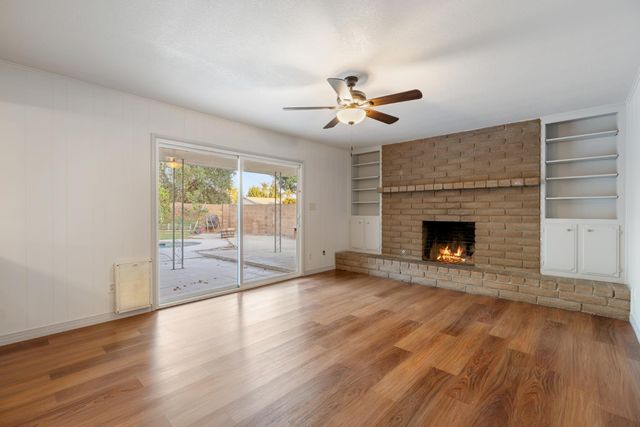 6212 N Feland Avenue, Fresno, CA 93711