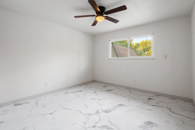 6212 N Feland Avenue, Fresno, CA 93711