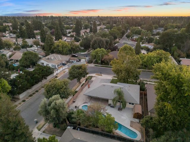6212 N Feland Avenue, Fresno, CA 93711