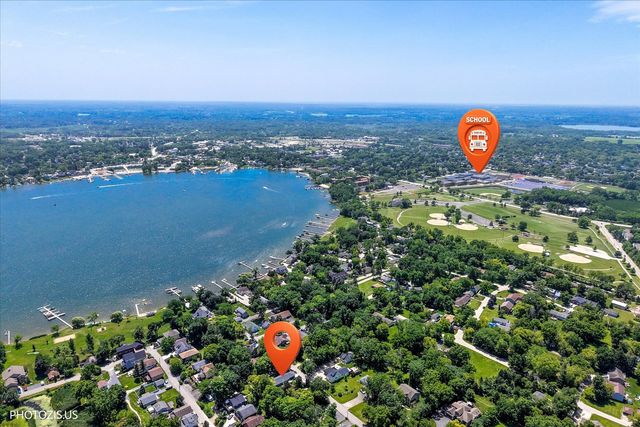 28069 N Lake Drive, Wauconda, IL 60084