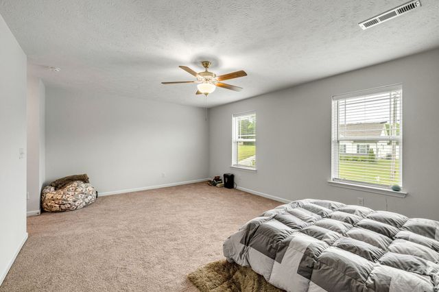 104 Curbow Ct, Shelbyville, TN 37160