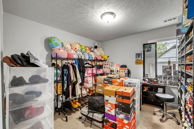 104 Curbow Ct, Shelbyville, TN 37160