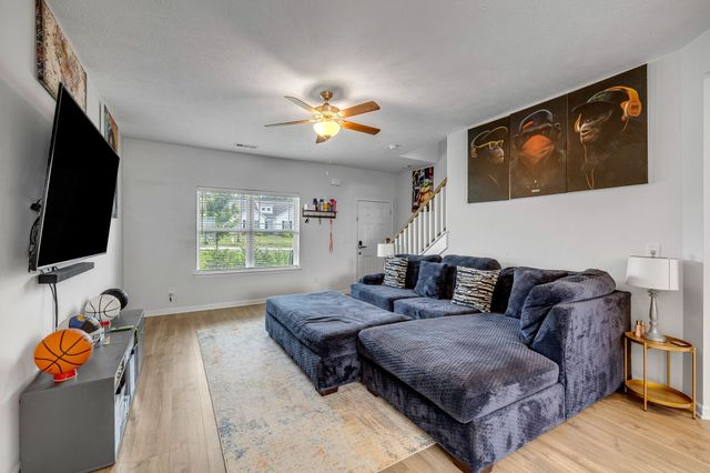 104 Curbow Ct, Shelbyville, TN 37160