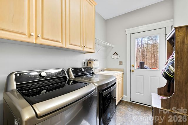 6108 Mcilwaine Road, Huntersville, NC 28078