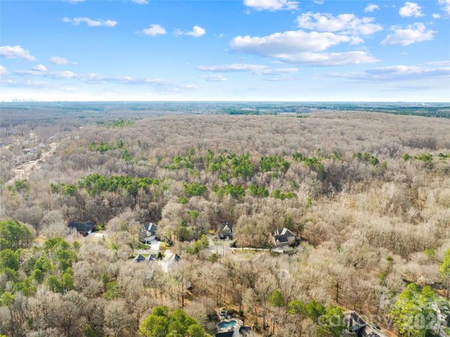 6108 Mcilwaine Road, Huntersville, NC 28078