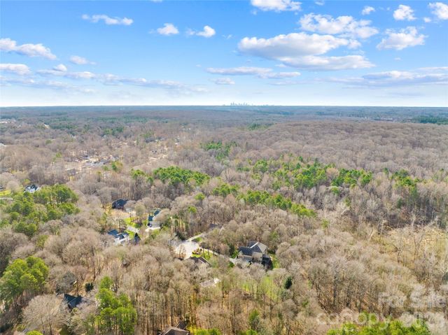 6108 Mcilwaine Road, Huntersville, NC 28078